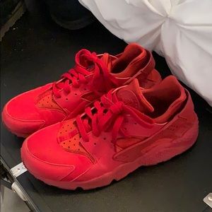 Women’s Nike huarache red